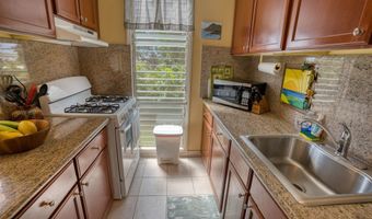 35 Walaka St L-204, Kihei, HI 96753