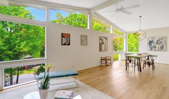 7413 REBECCA Dr, Alexandria, VA 22307