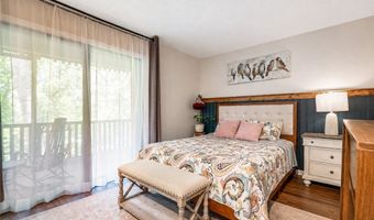 104 Clubhouse Dr, Bella Vista, AR 72715