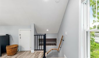 70 Tucker Ave, Cranston, RI 02905