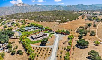 19553 Hidden Glen Rd, Alpine, CA 91901