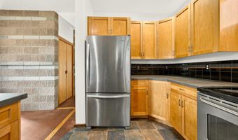 2026 Ashland Mine Rd, Ashland, OR 97520