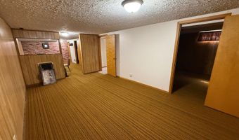 412 H St, Aurora, NE 68818