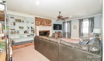 711 Yadkin St, Albemarle, NC 28001