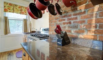 13 Blackstone St, Cumberland, RI 02864