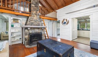 4 Ottawa Trl, Narragansett, RI 02882