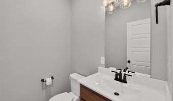 803 NE Lakota Dr, Adrian, MO 64720