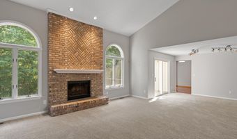 2418 Meadowridge Ct, Ann Arbor, MI 48105