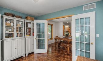 3020 Redbud Cir, Ames, IA 50014