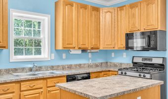 563 Vanderbilt Ave, Bayville, NJ 08721
