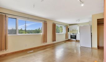 1558 E St, Anchorage, AK 99501