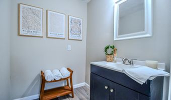 304 N 3rd St, Anna, OH 45302