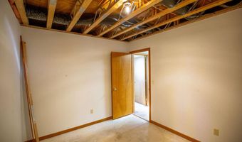 711 E Chubb St, Algona, IA 50511