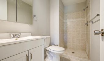 7530 WESTLAKE Ter 45, Bethesda, MD 20817