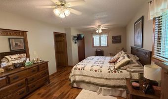 517 N Putnam St, Algona, IA 50511
