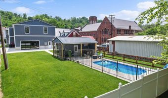 105 E 4th St, Augusta, KY 41002