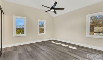 31 Elkwood Ave, Asheville, NC 28804