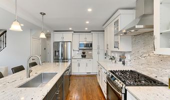 5029 22ND St S, Arlington, VA 22206