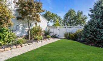 23 Pelican Dr, Bayville, NJ 08721