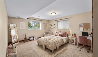 2544 Avery Ln, Altoona, WI 54720