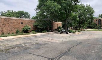 6302 Mineral Point Rd 303, Madison, WI 53705