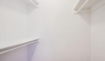 5005 BATTERY Ln #1, Bethesda, MD 20814