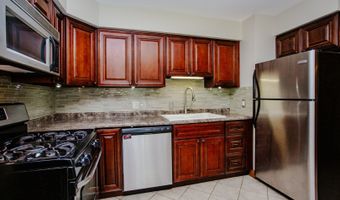 722 N Mavis Ln, Addison, IL 60101