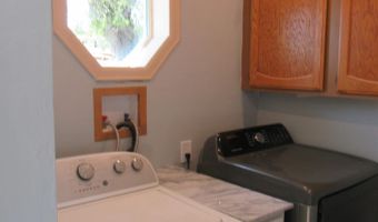907 W 3rd St, Alturas, CA 96101