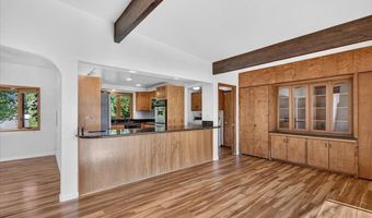 738 Fairway Ct, Ashland, OR 97520