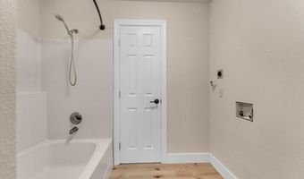 19250 Hill St, Anderson, CA 96007