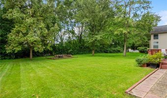 1097 Pebble Brook Dr, Columbus, OH 43240