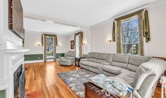 840 Broadway, Bangor, ME 04401