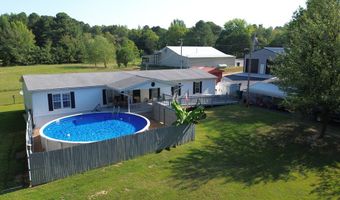 40 Lynn Ln, Big Sandy, TN 38221