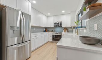 1703 Kimberly Pl, Bentonville, AR 72712