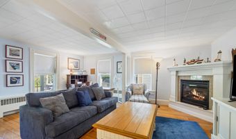 75 Ledgelawn Ave, Bar Harbor, ME 04609