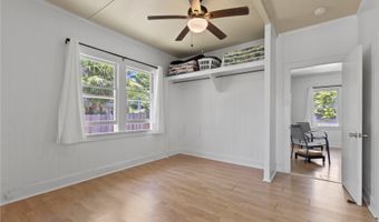 1454 Aalapapa Dr, Kailua, HI 96734