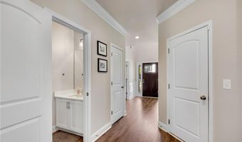 582 Eagles Nest Cir, Auburn, GA 30011