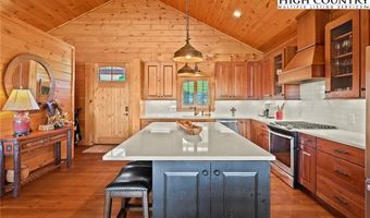 584 Grey Fox Ridge Rd, Banner Elk, NC 28604
