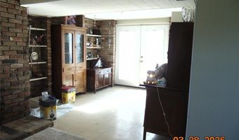 8711 7 Hills Dr, Alton, IL 62002