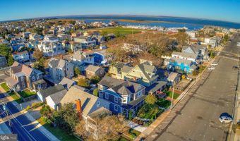 204 CORAL St, Beach Haven, NJ 08008