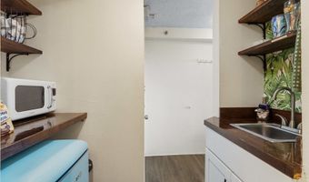 2463 Kuhio Ave 905, Honolulu, HI 96815