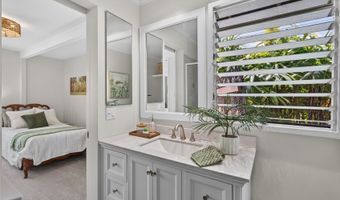 445 Iliwahi Loop, Kailua, HI 96734