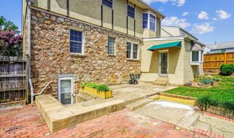 121 S FENWICK St, Arlington, VA 22204