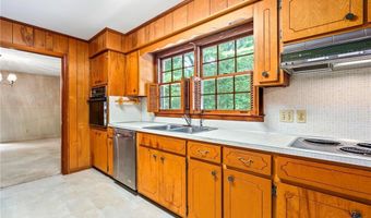 1305 HICKORY Ln, Auburn, AL 36830