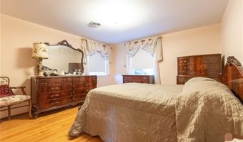 1 Rose Hill Dr, Johnston, RI 02919