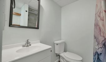 17 Croto Ln, Albany, NH 03818