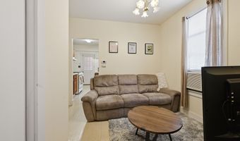 17 Lake Ave, Danbury, CT 06810