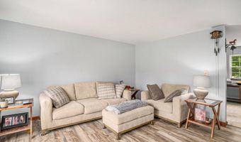 13 Denise Ct, Albrightsville, PA 18210