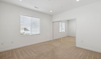 6654 Peregrine Pl, Carlsbad, CA 92011
