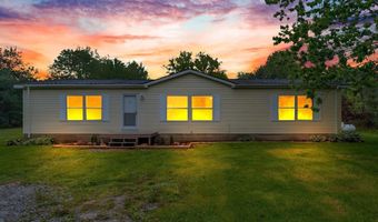 2100 Rowe, Applegate, MI 48401